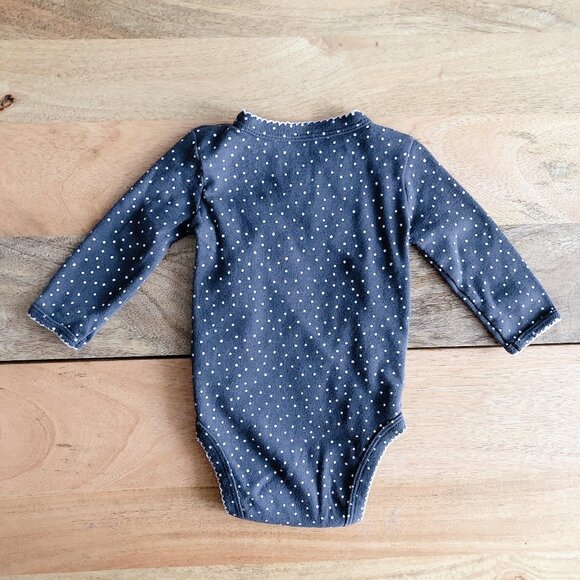 🧸 SALE! (5/$15, 8/$22, 12/$30) Carter’s bodysuit 3m dark grey onesie baby girl - Picture 3 of 4